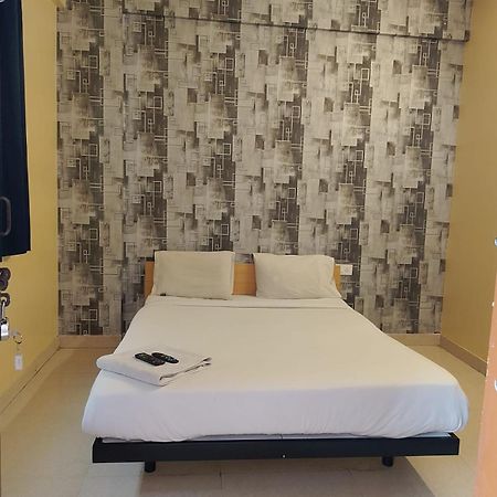 Hotel Pallavi Grand Bangalore Bagian luar foto