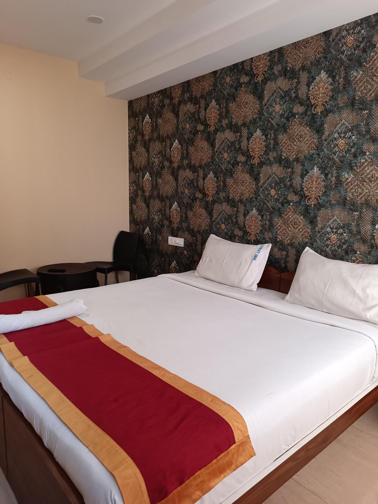 Hotel Pallavi Grand Bangalore Bagian luar foto